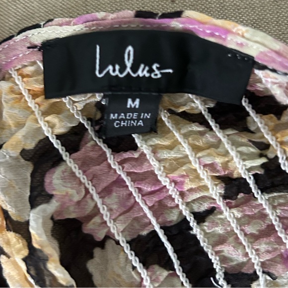 Lulus Romantic Impression Black Floral Smocked Tie Back Cropped Top - M - Picture 12 of 15